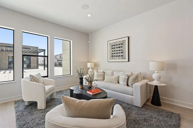 $386,140 | 1900 South Ervay Street, Unit 410, Dallas, TX 75215