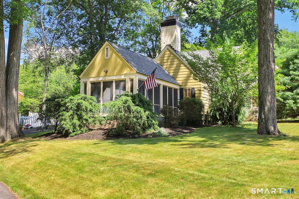 38 Knollwood Road North Haven, CT 06473 - Photo 26 of 28