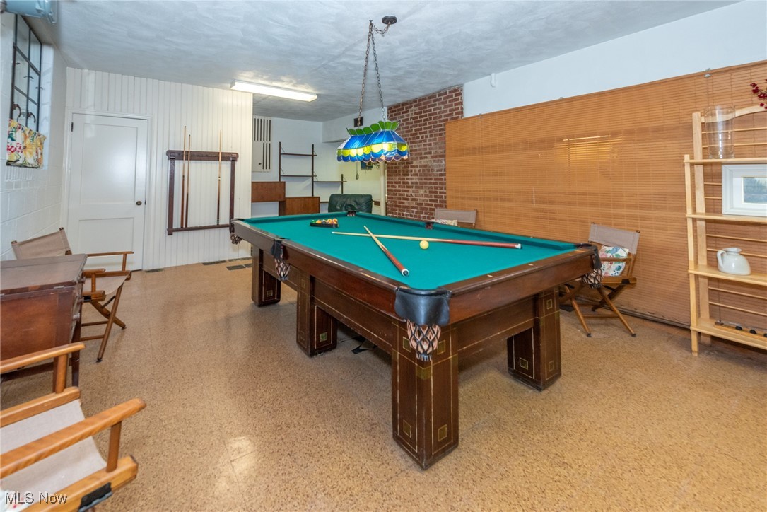 911 Merriman Road Akron, OH 44303 - Photo 38 of 48 Rec room featuring pool table