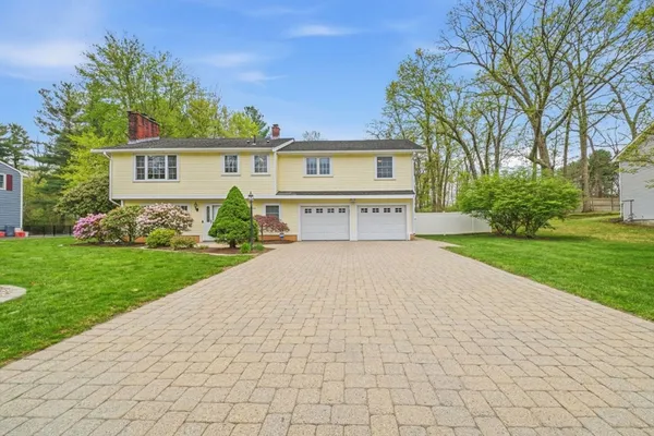 $935,000 | 8 Stanley Drive, Framingham, MA 01701