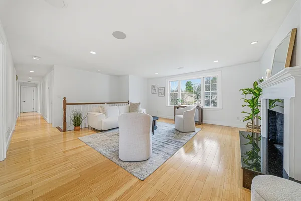 $935,000 | 8 Stanley Drive, Framingham, MA 01701