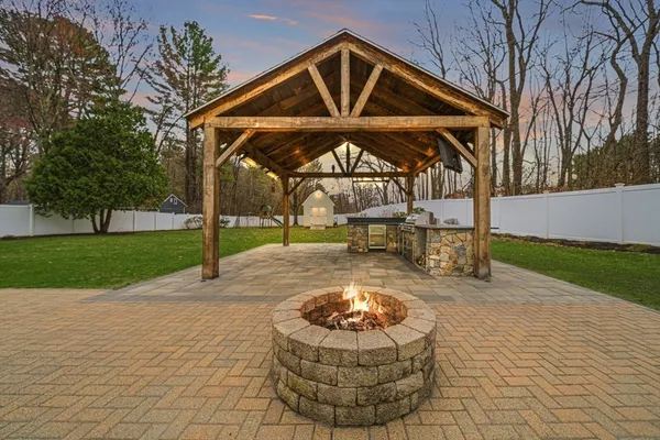 $935,000 | 8 Stanley Drive, Framingham, MA 01701