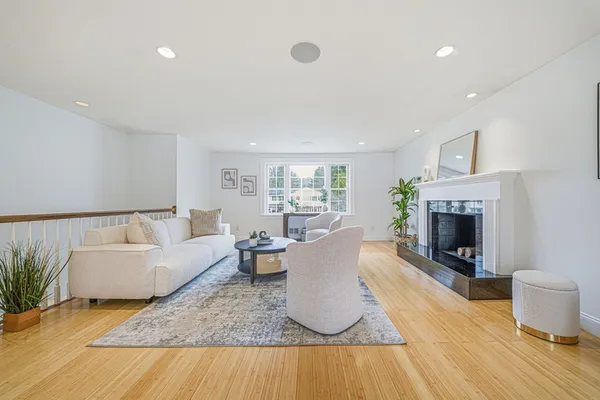 $935,000 | 8 Stanley Drive, Framingham, MA 01701