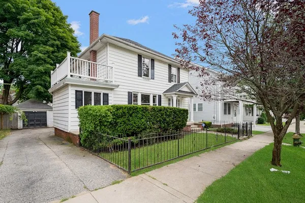 $3,750 | 41 Tyndall Avenue, Providence, RI 02908