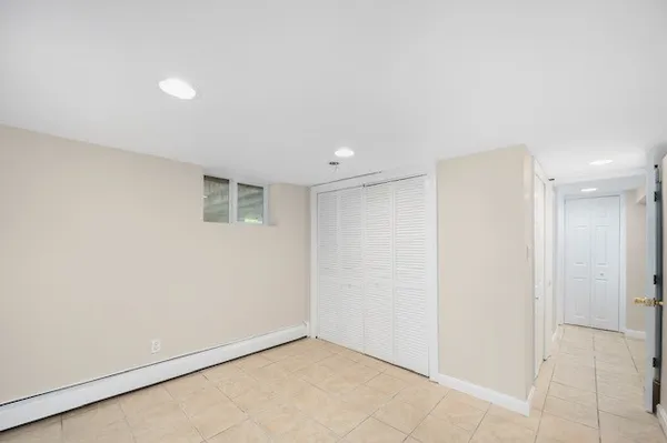 $3,750 | 41 Tyndall Avenue, Providence, RI 02908