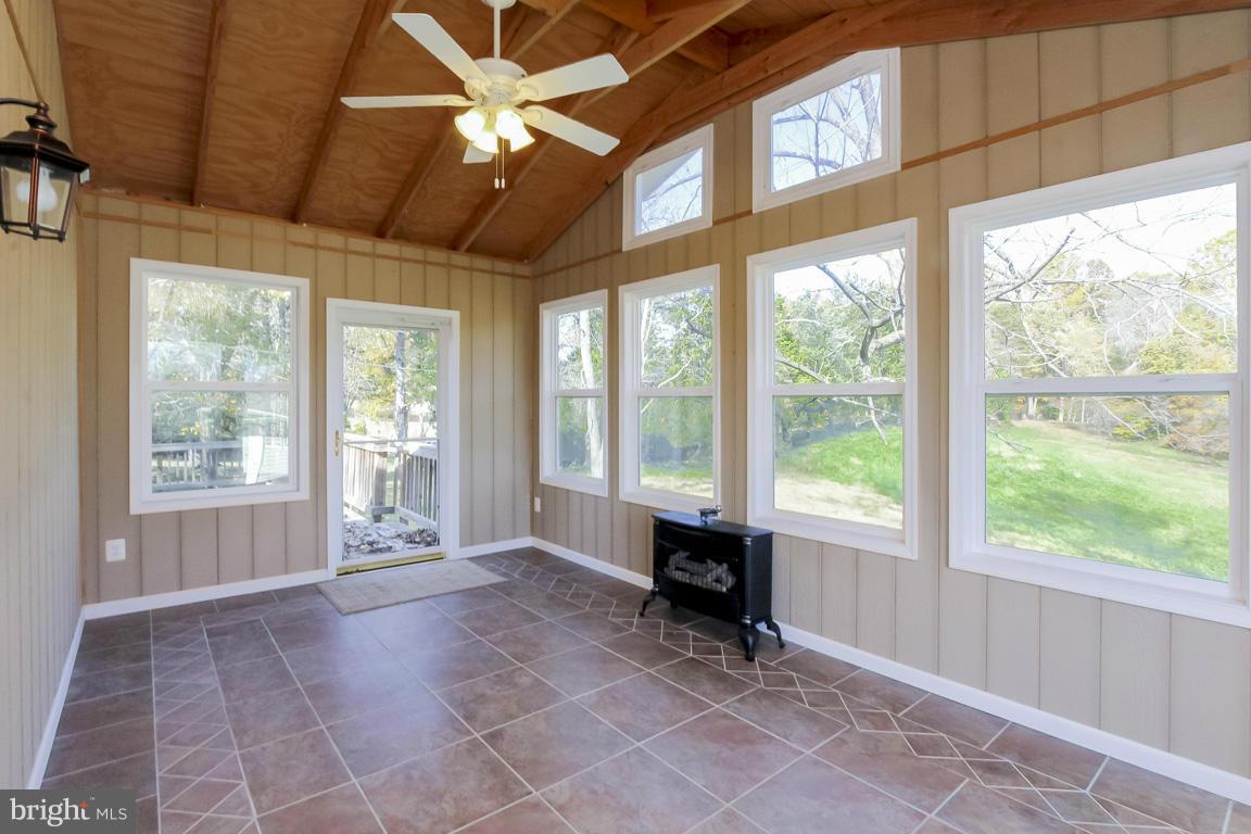 7608 Signal Hill Road Manassas, VA 20111 - Photo 22 of 30 Sunroom