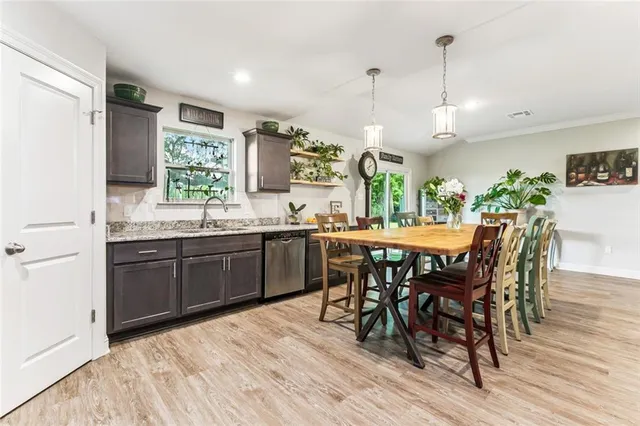 $364,900 | 2101 Plaza Drive, Chalmette, LA 70043