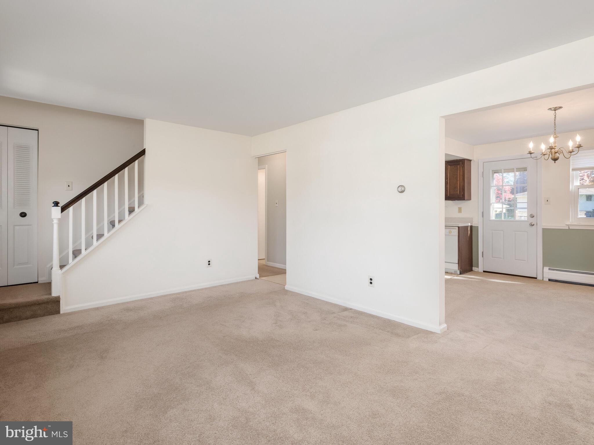 315 Oak Lane West Exton, PA 19341 - Photo 9 of 26 Living room