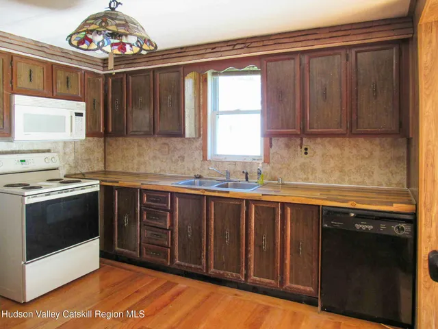 $225,000 | 6 Berry Hill Lane, Andes, NY 13731