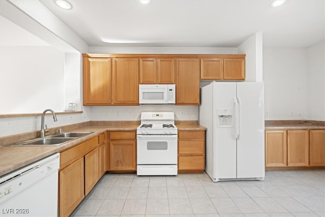 6016 Sombria Ridge Avenue Las Vegas, NV 89139 - Photo 5 of 20