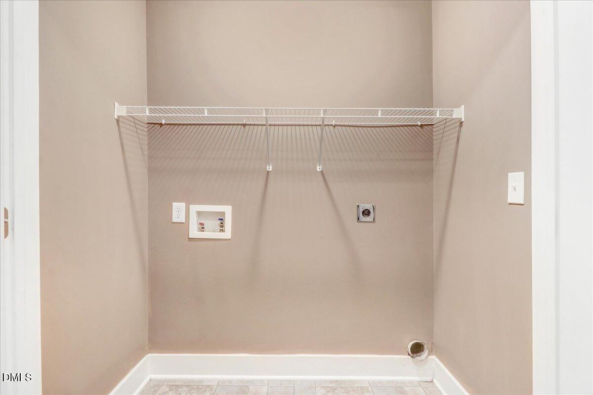 51 Birch Street Elizabethtown, NC 28337 - Photo 22 of 42 a bathroom with a shower and a bathtub