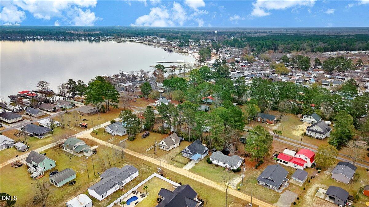 51 Birch Street Elizabethtown, NC 28337 - Photo 41 of 42 an aerial view of a city with lake view