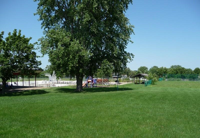 6588 Spring Brook Road Rockford, IL 61114 - Photo 2 of 4 Gallery Image 2