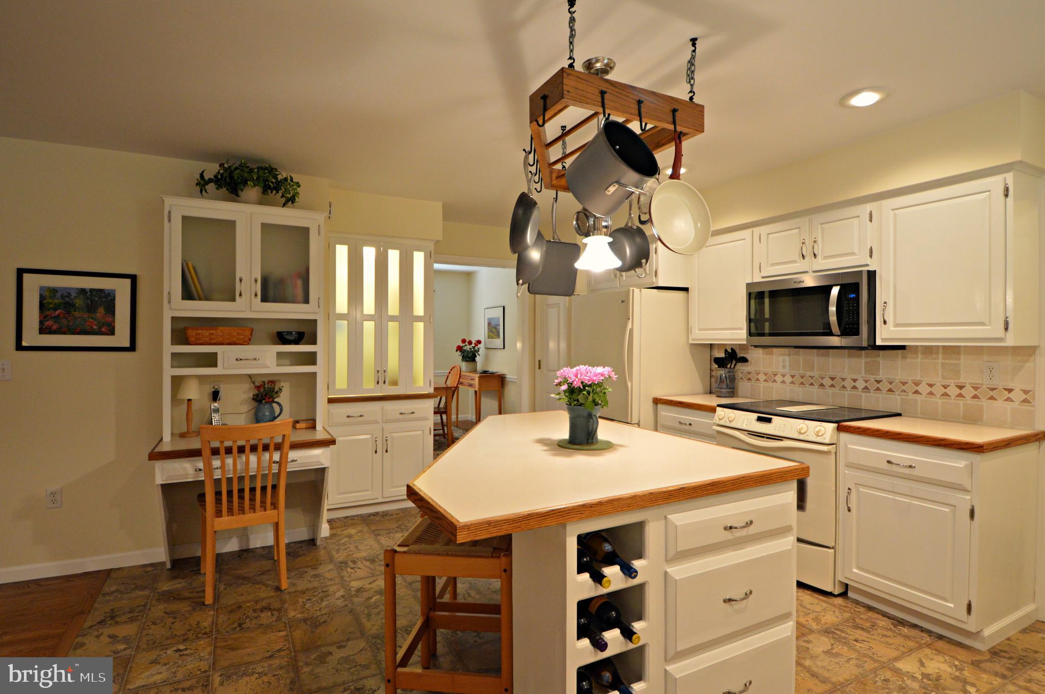 2507 Nolt Road Lancaster, PA 17601 - Photo 8 of 36 Gallery Image 8