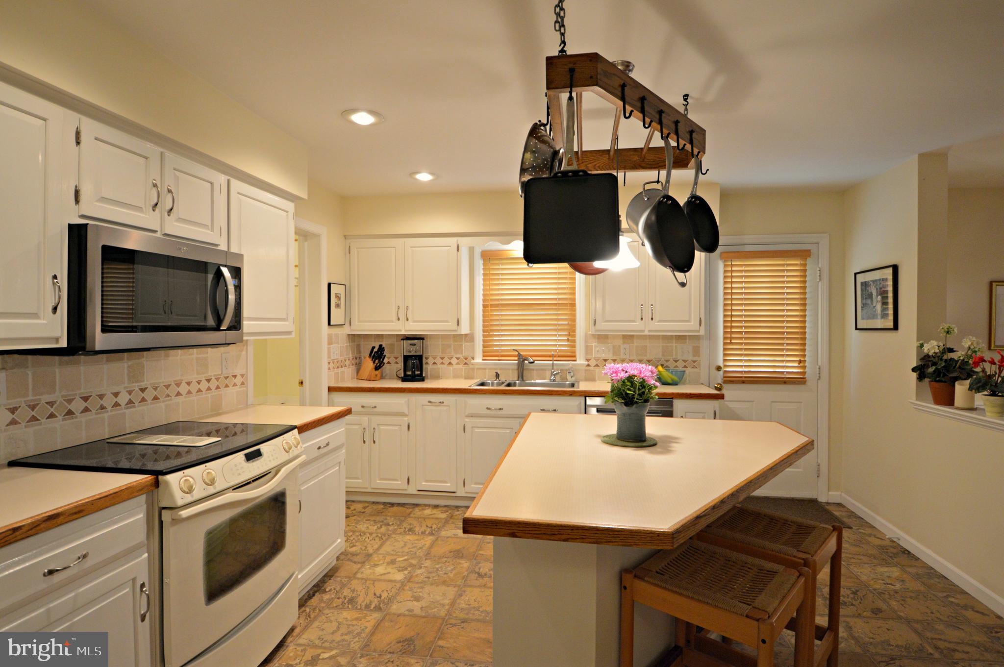 2507 Nolt Road Lancaster, PA 17601 - Photo 9 of 36 Gallery Image 9