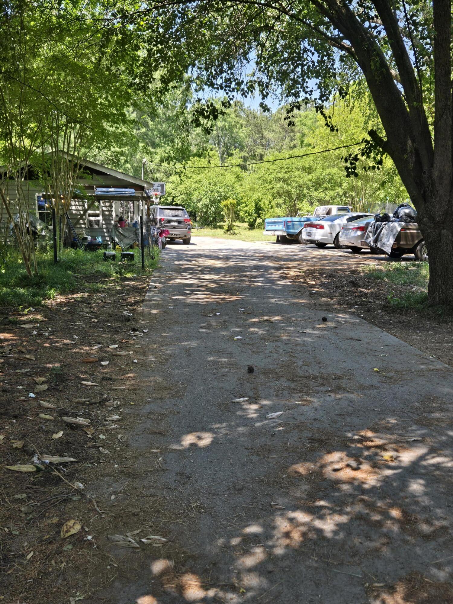 122 North Main Street Ridgeville, SC 29472 - Photo 5 of 14 20260415_131208