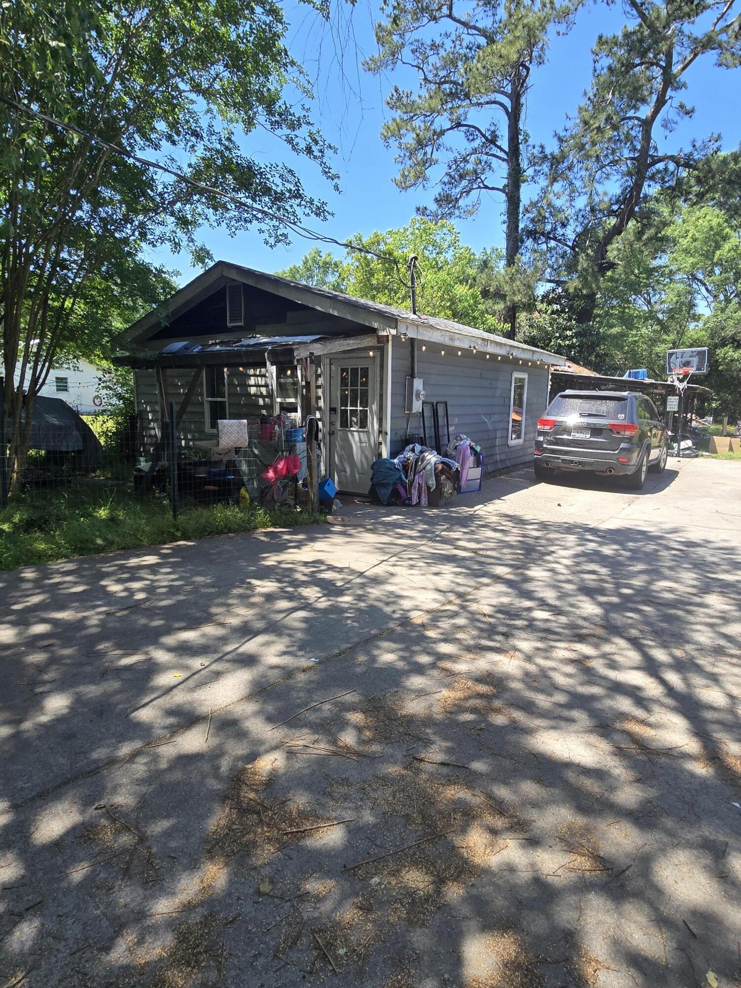 122 North Main Street Ridgeville, SC 29472 - Photo 6 of 14 20260415_131048