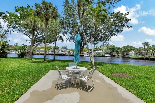 $5,250 | 14 Royal Palm Way, Unit 303, Boca Raton, FL 33432