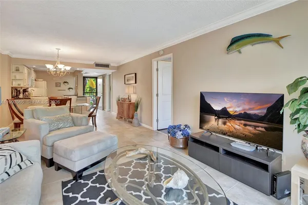 $5,250 | 14 Royal Palm Way, Unit 303, Boca Raton, FL 33432