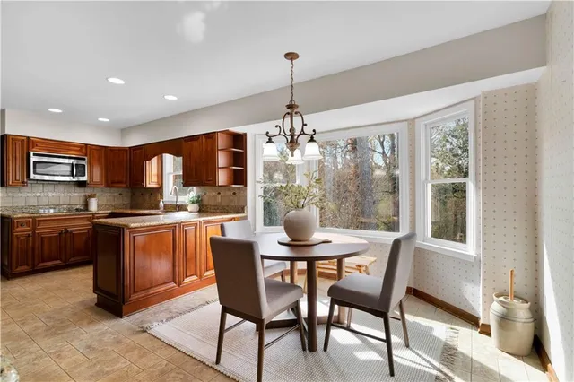 $689,900 | 3011 Castleton Way, Marietta, GA 30062