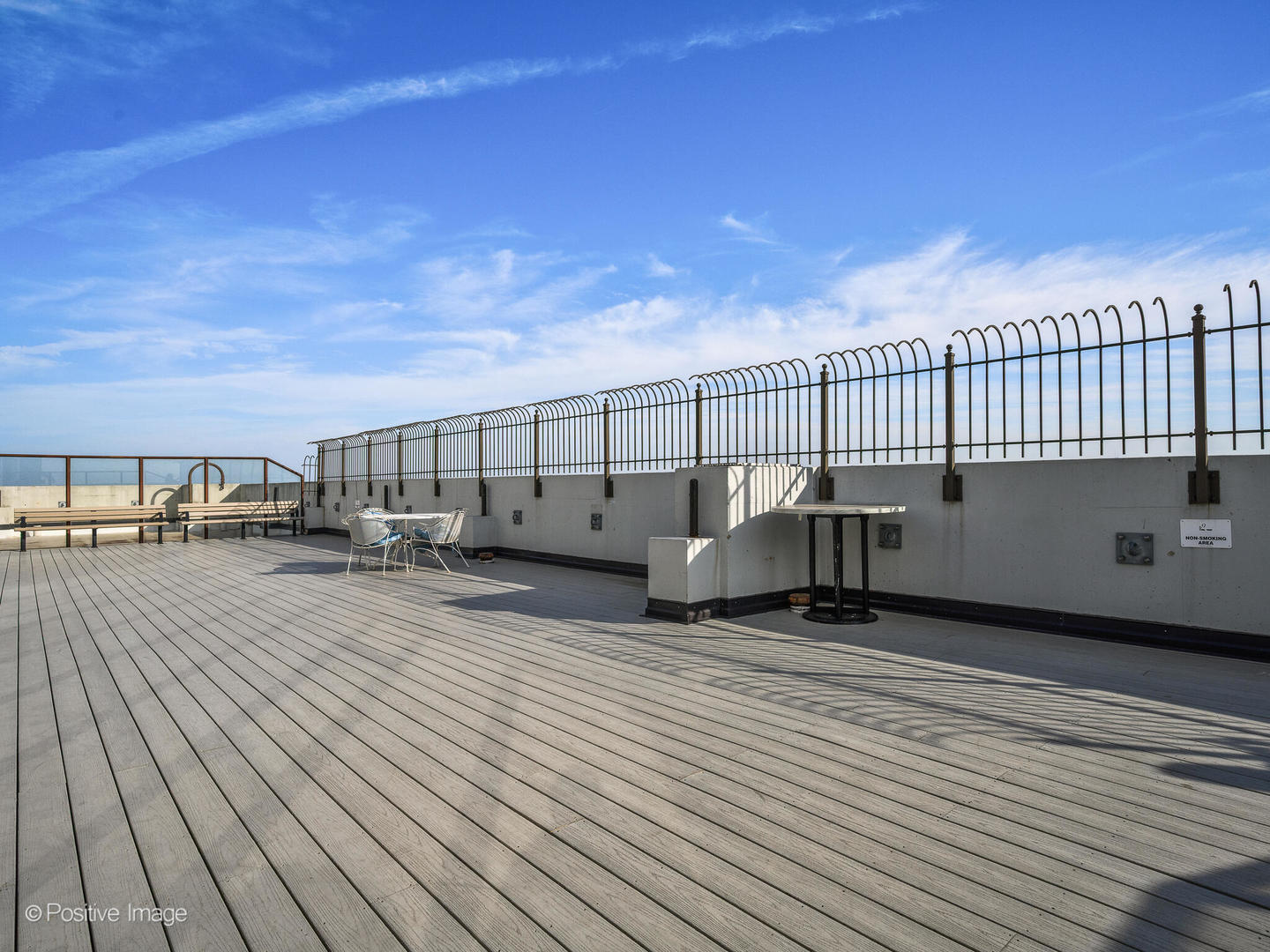 5455 North Sheridan Road, Unit 3203 Chicago, IL 60640 - Photo 18 of 21 a view of a terrace