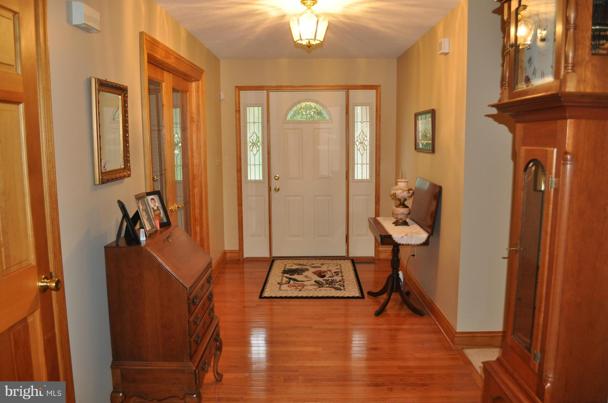 844 Gist Road Westminster, MD 21157 - Photo 2 of 27 foyer
