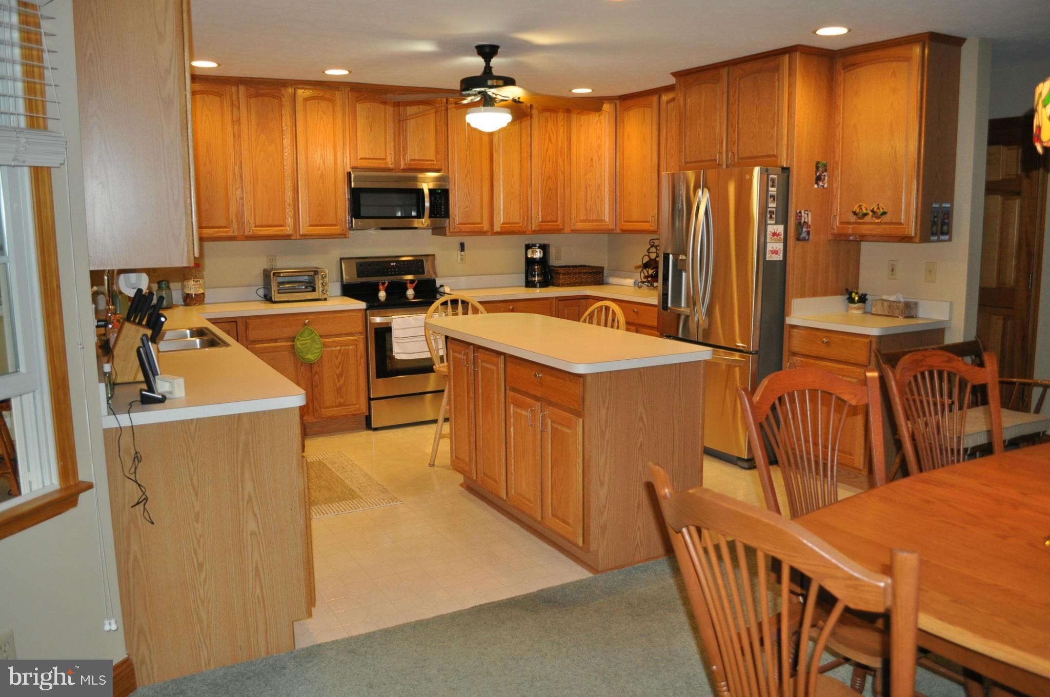 844 Gist Road Westminster, MD 21157 - Photo 9 of 27 Kitchen