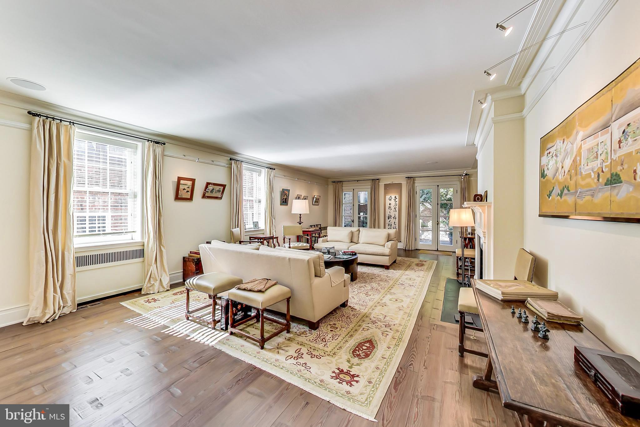 1410 34th Street Northwest Washington, DC 20007 - Photo 7 of 27 Living Room