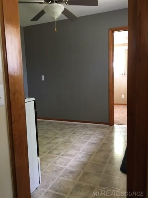 26220 Burg Road Warren, MI 48089 - Photo 18 of 65 Kitchen