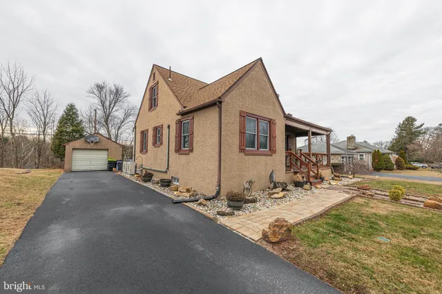 $485,000 | 1062 West Meadowbrook Road, Pottstown, PA 19465