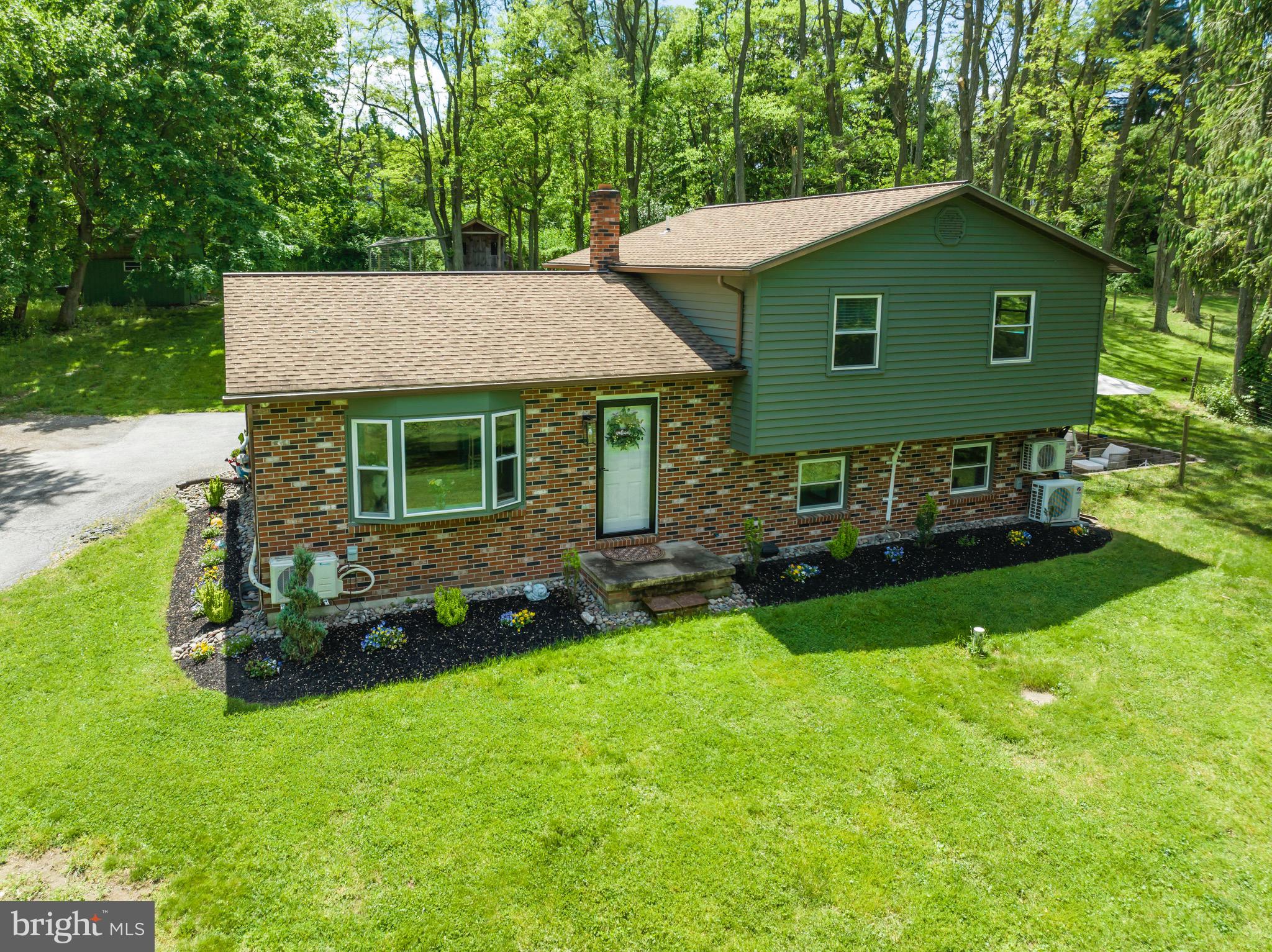 419 Corner Ketch Road Downingtown, PA 19335 - Photo 2 of 53 Front view