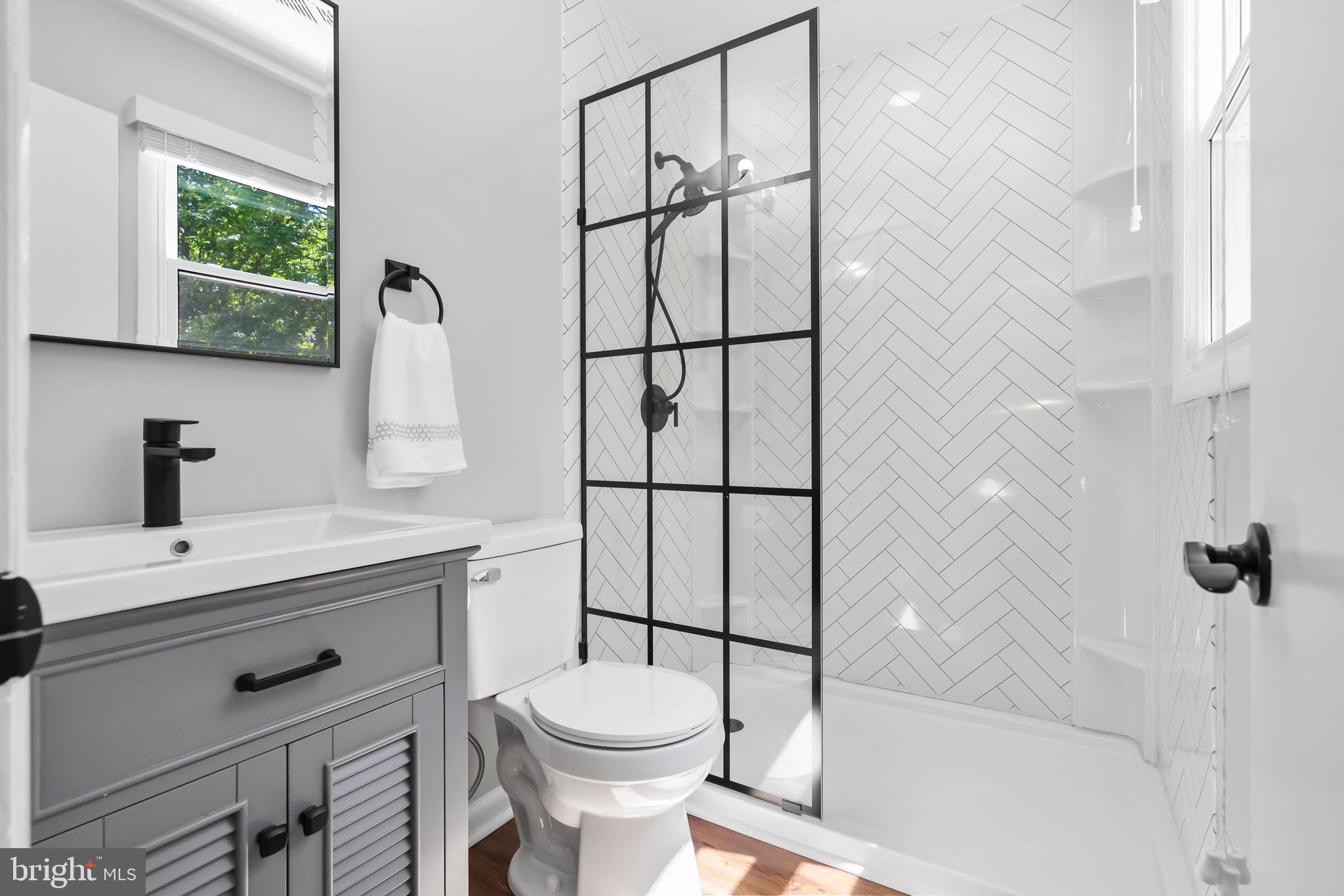 419 Corner Ketch Road Downingtown, PA 19335 - Photo 22 of 53 Primary En-suite