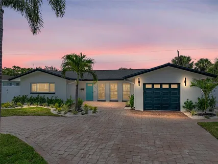 $749,500 | 6709 Cardinal Drive South, St. Petersburg, FL 33707