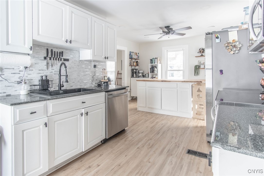 625 Addison Street Watertown, NY 13601 - Photo 4 of 30