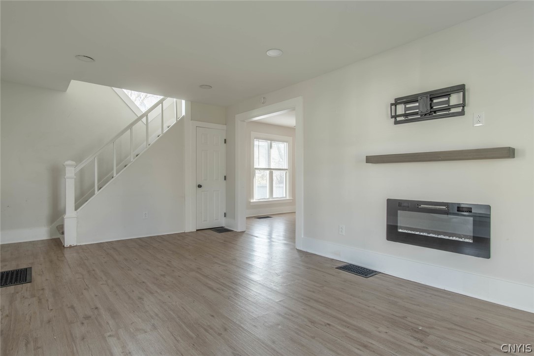 625 Addison Street Watertown, NY 13601 - Photo 5 of 30