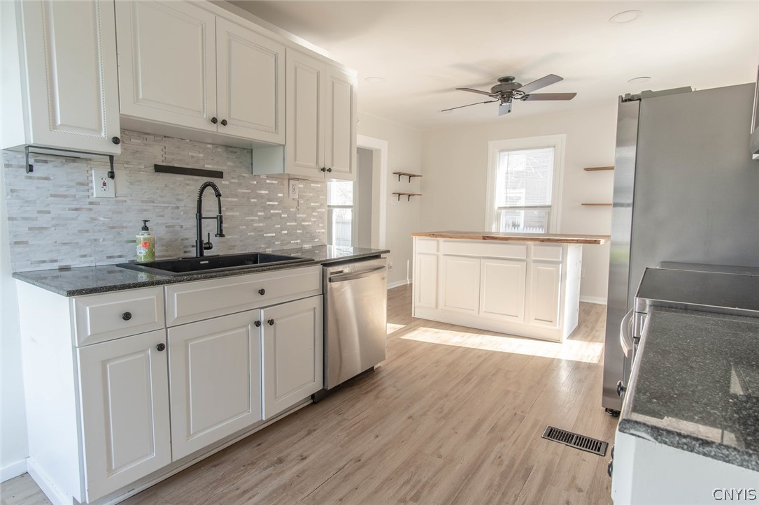 625 Addison Street Watertown, NY 13601 - Photo 9 of 30