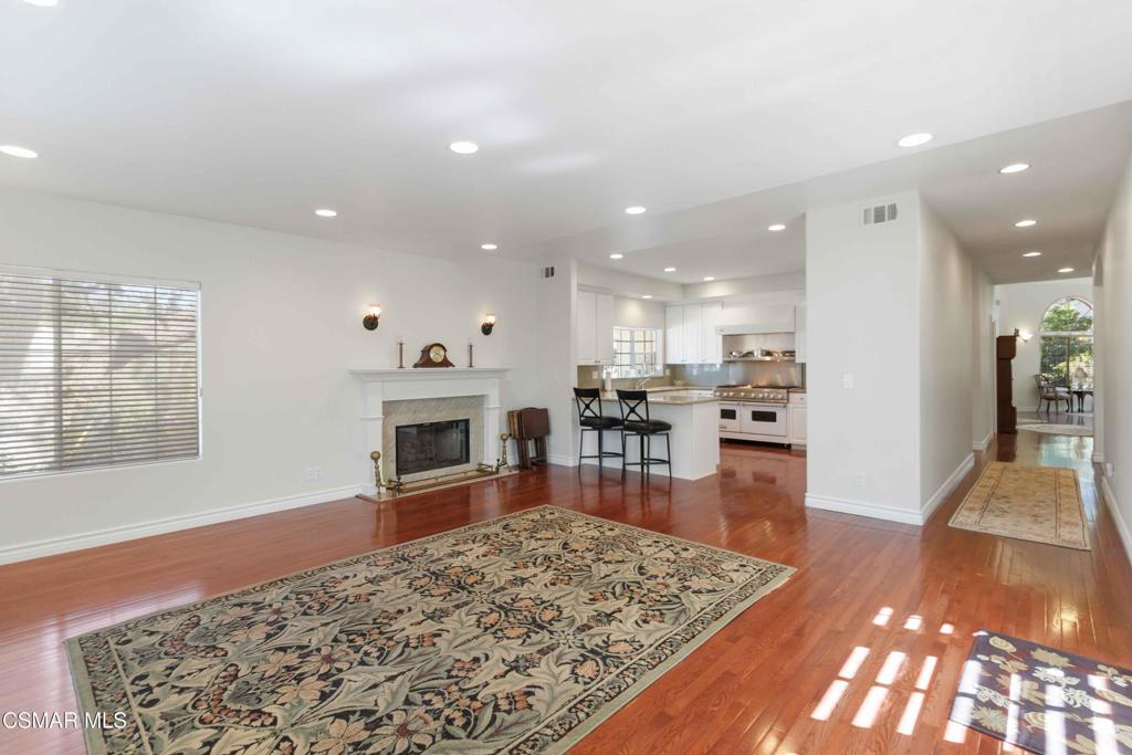 1351 Rainey Road Simi Valley, CA 93063 - Photo 18 of 65 Gallery Image 18