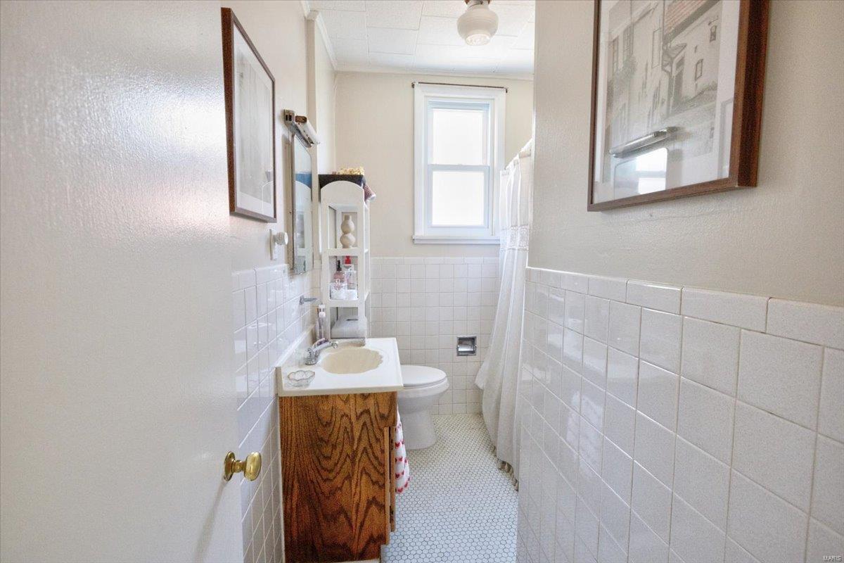 3840 Weber Road St. Louis, MO 63125 - Photo 8 of 25 Gallery Image 8