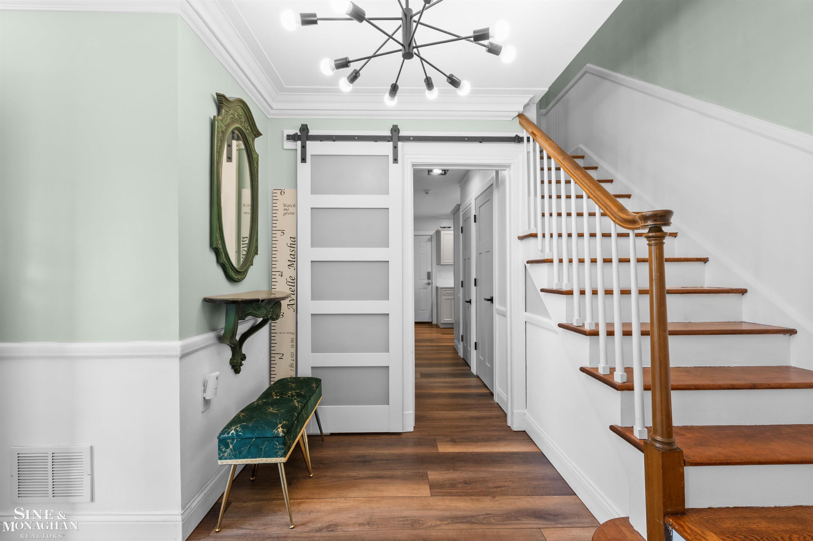 652 Pemberton Road Grosse Pointe Park, MI 48230 - Photo 6 of 54 Gallery Image 6