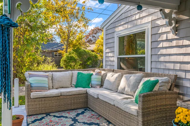 $379,500 | 6 Kane Lane, Harpswell, ME 04079