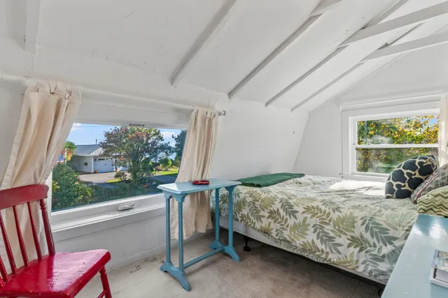 $379,500 | 6 Kane Lane, Harpswell, ME 04079