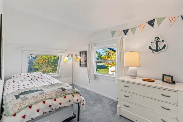 $379,500 | 6 Kane Lane, Harpswell, ME 04079