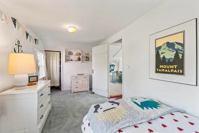 $379,500 | 6 Kane Lane, Harpswell, ME 04079