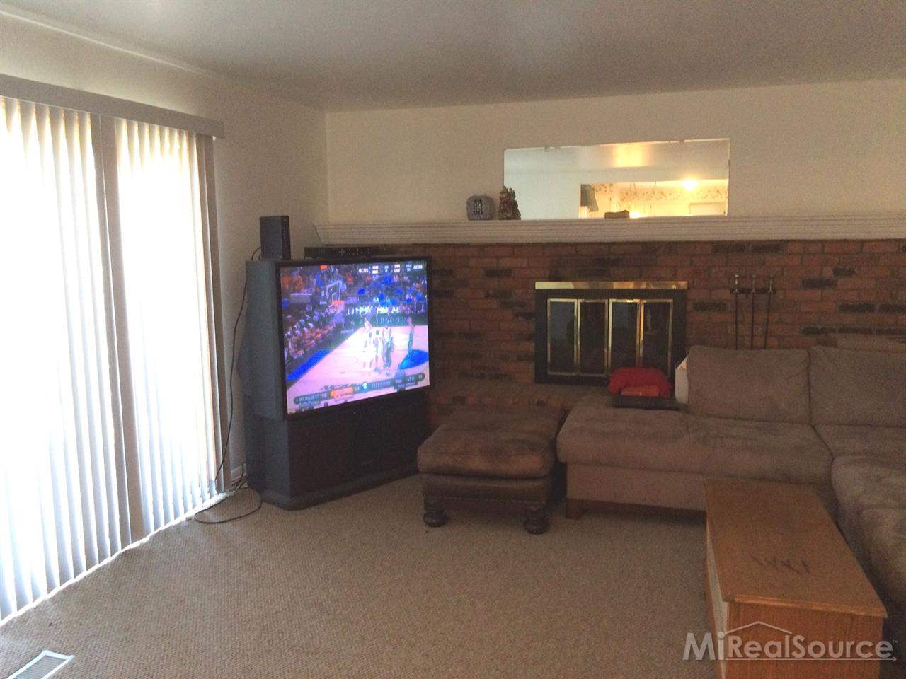 896 Dressler Lane Rochester Hills, MI 48307 - Photo 6 of 27