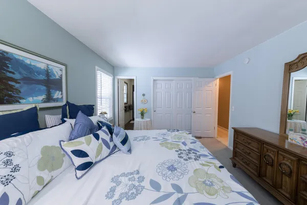 $467,100 | 410 Adaway Avenue Southeast, Ada, MI 49301