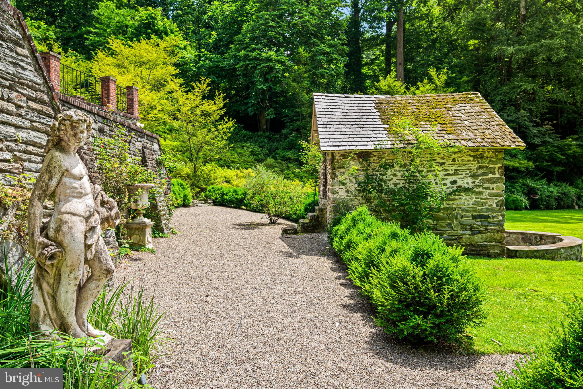 42 West Bells Mill Road Philadelphia, PA 19118 - Photo 38 of 43