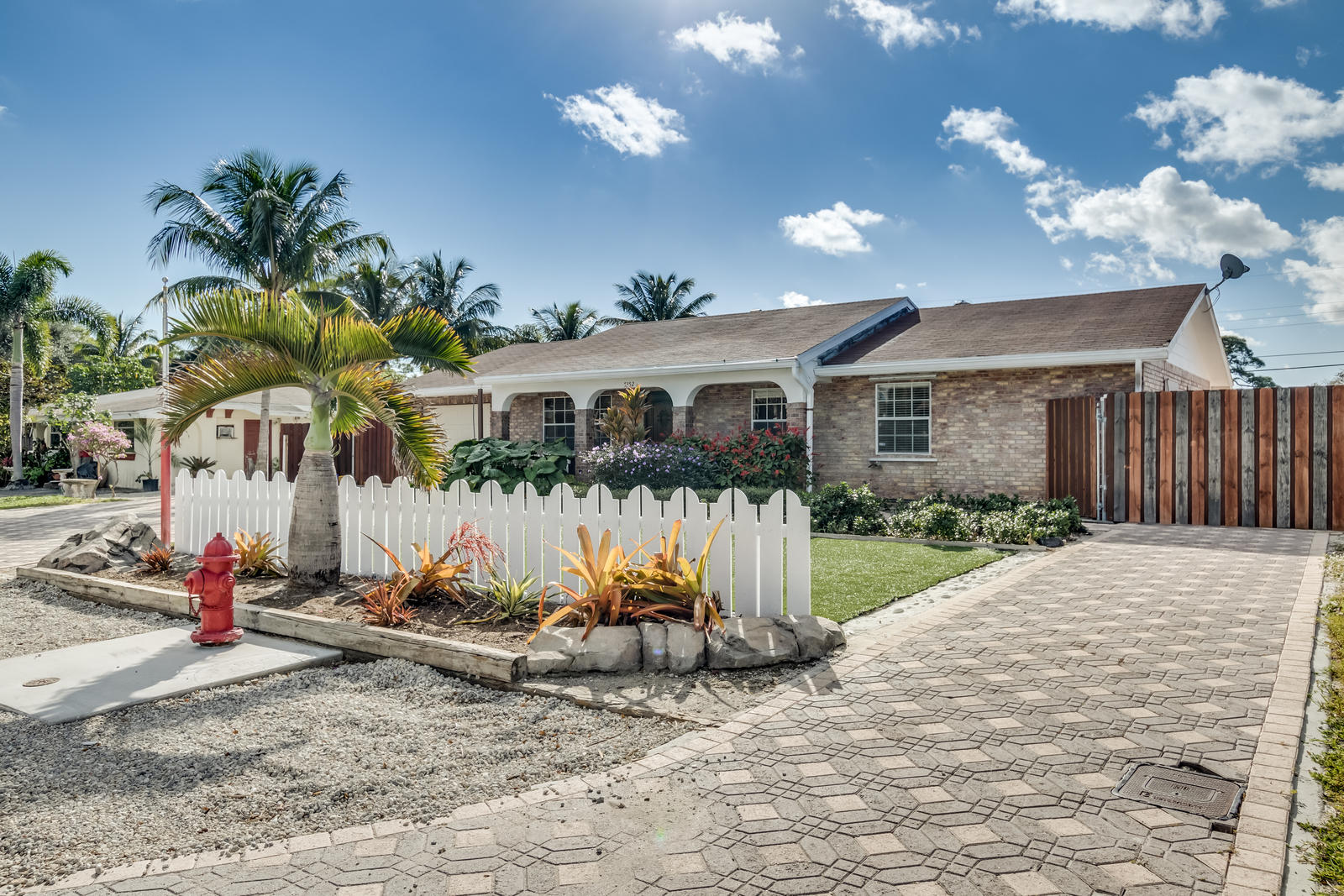 5352 Washington Road Delray Beach, FL 33484 - Photo 3 of 24 0K7A2177