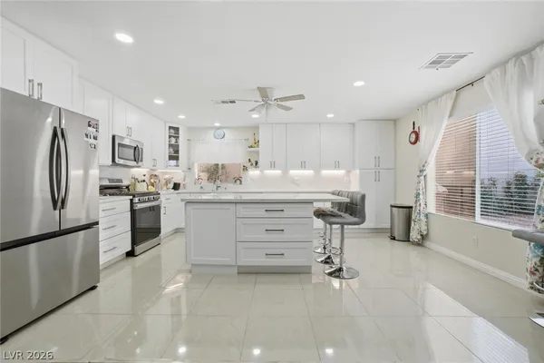 $2,795 | 1301 Mt Hamilton, Las Vegas, NV 89117