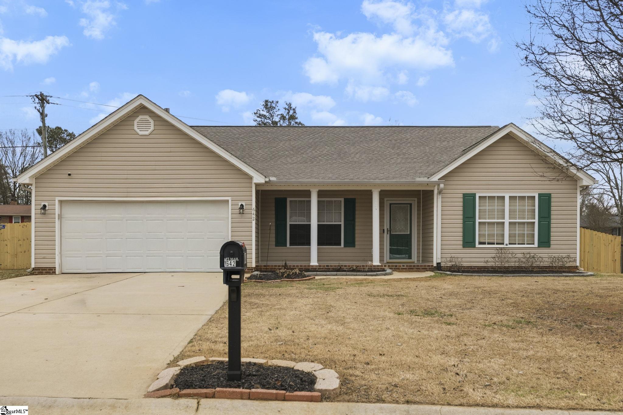 642 Hunters Lane Anderson, SC 29625 - Photo 1 of 30