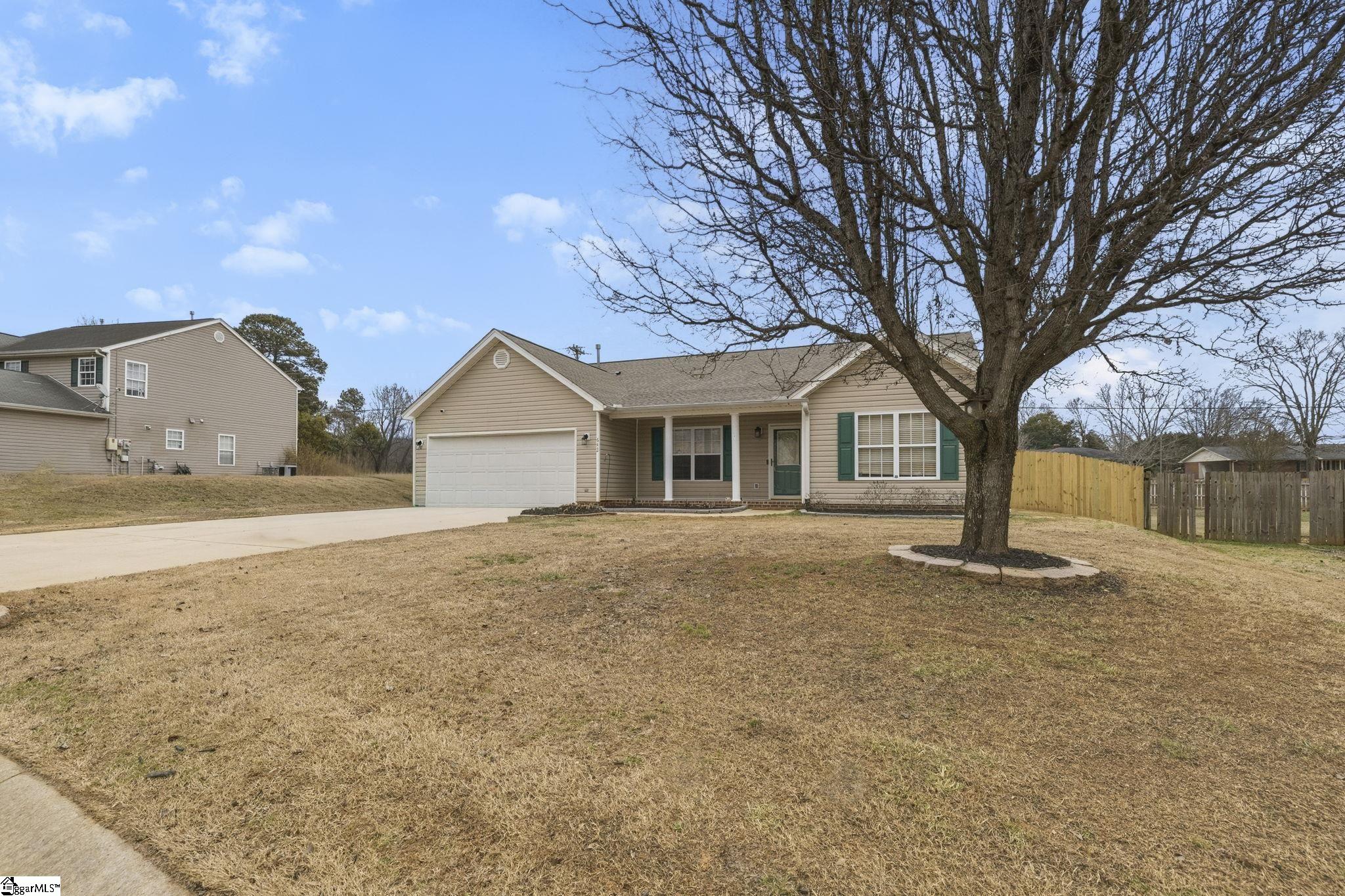 642 Hunters Lane Anderson, SC 29625 - Photo 2 of 30
